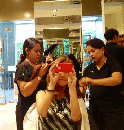 16 Blowdrying