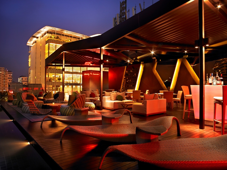 Cloud 9 Rooftop Infinity Pool - Naumi Hotel- Night 2