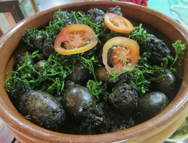 Chef Myrna's Dinuguan Longganisa