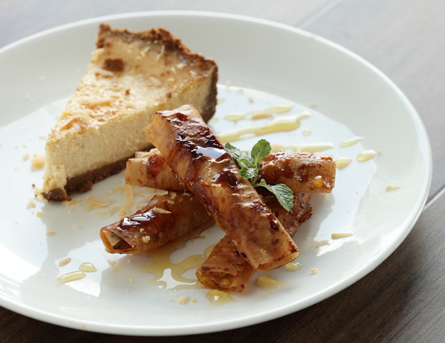 Queso de Bola Cheesecake and Banana-Langka Turrones (Photo courtesy of Peninsula Manila)