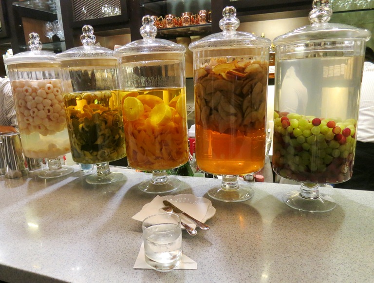 My dates last night, heehee! A table at the bar has you face to face with the dispensers of fruits-infused liqueurs