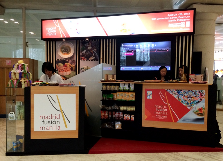 This is the Philippine booth at Madrid Fusion in Spain! This is the first time our country's every had a booth, and it was located right by the entrance of the Palacios