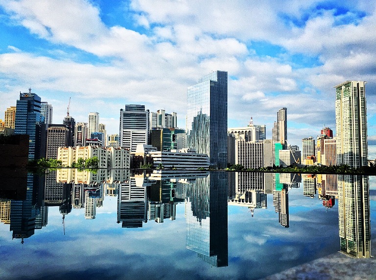 Imagine this gorgeous view when swimming in Primea's infinity pool, which opens in the 2nd quarter of 2015.. just in time for summer! (Photo by Myk Tiu)