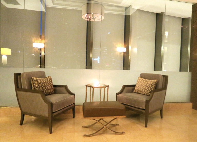 Relaxed and spacious, there's lots of room for everyone :)