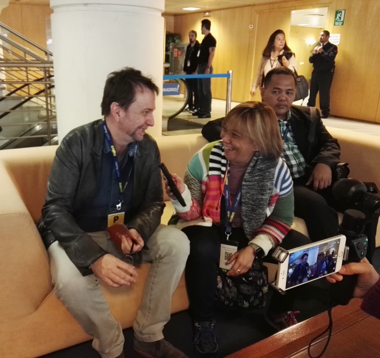 Philippine Star managing editor Kathy Moran interviewing David Thompson