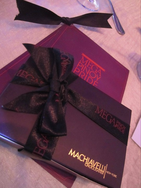 We've previously worked with Raul Matias likewise when we gave all the guests at the Mega Pinoy Pride Ball Machiavelli chocolates back in 2011
