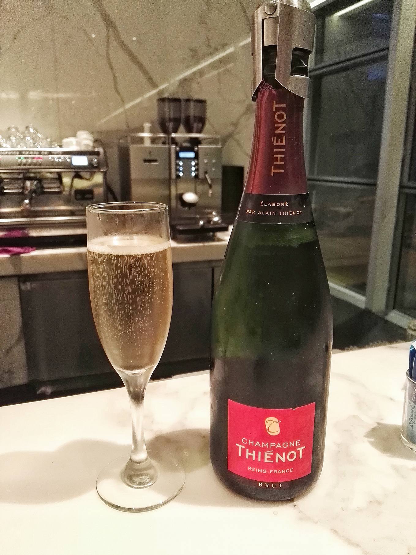 Champagne Thienot- Cathay Pacific- Business Class Lounge- The Bridge- Hong Kong International Airport