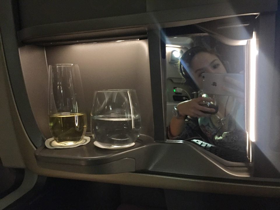 Sinagpore Airlines Business Class Airbus A350 Mirror Compartment
