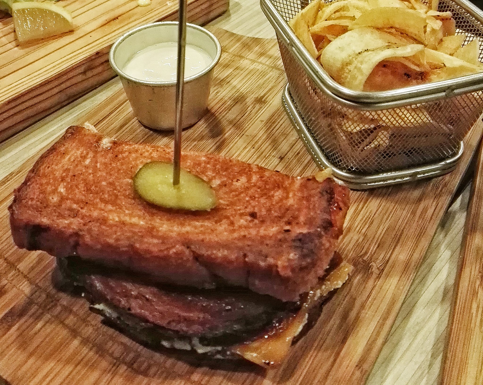 Elena Ruz Sandwich- Empingao- Poblacion, Makati
