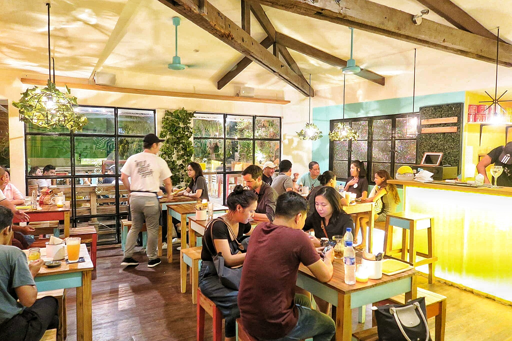 Wild Poppy, Poblacion, Makati