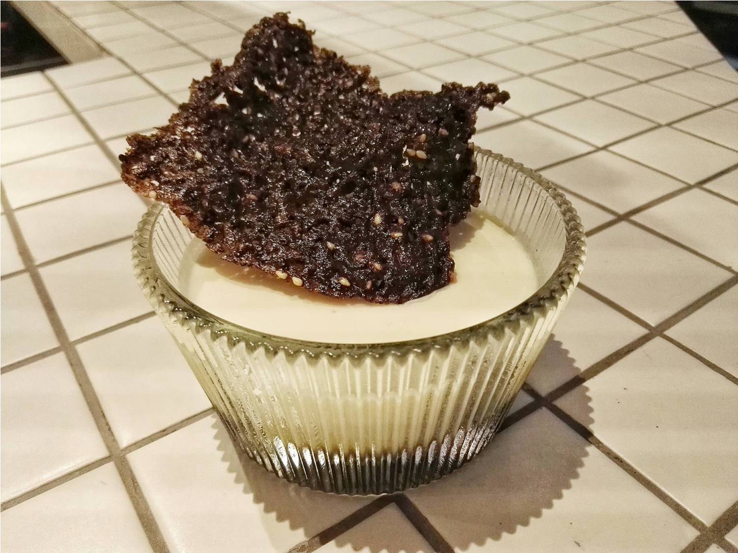 Homemade yogurt with black sesame twill