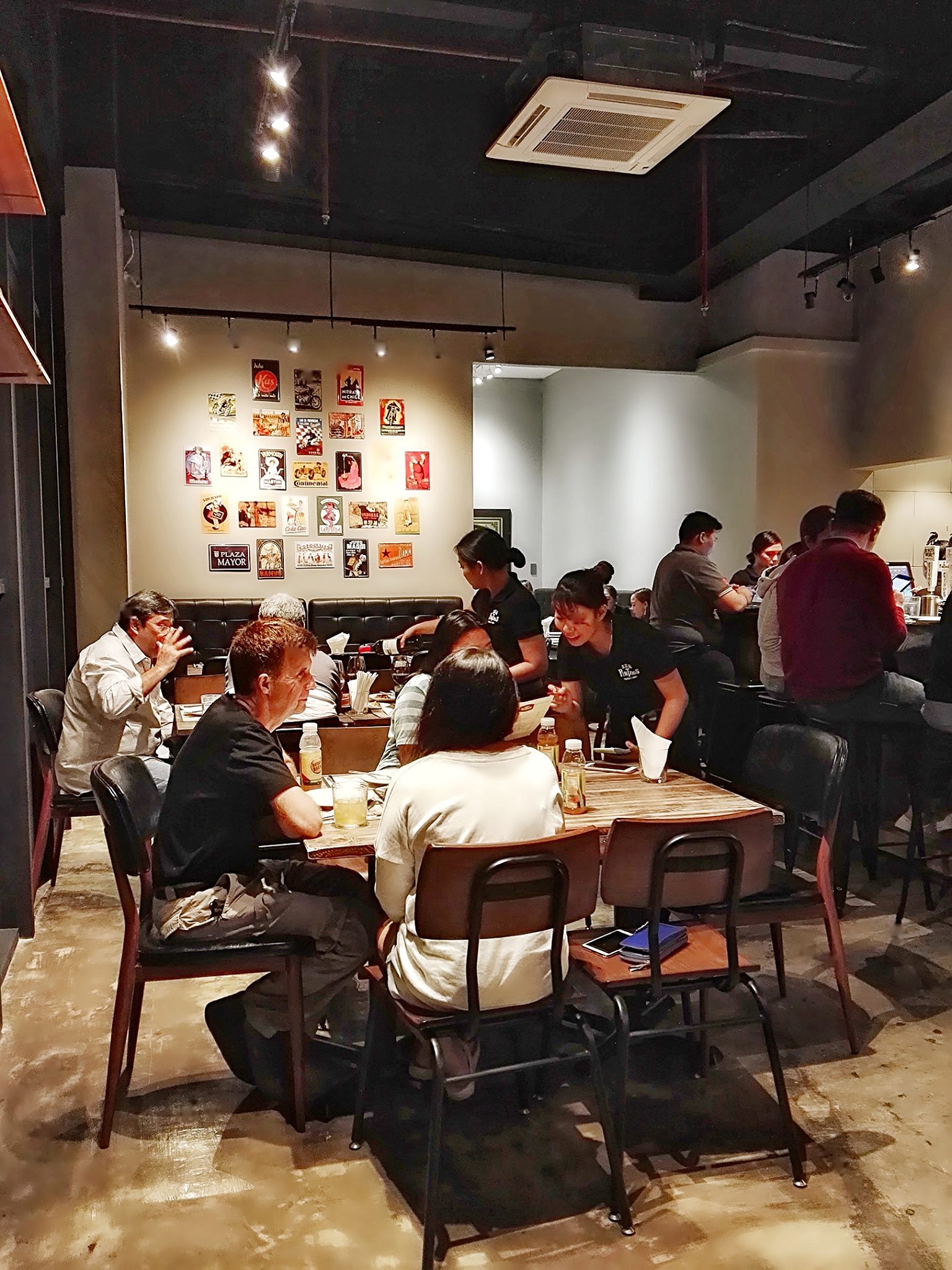 inside-bar-pintxos-bgc-bonifacio-global-city-fairways-tower-fort-bonifacio
