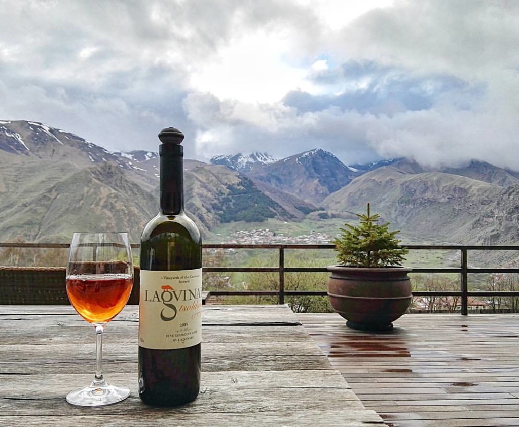 Wine-ing with a view. Enjoying Eko Glonti's gorgeous amber wine (Lagvinari is officially one of my top fave Georgian wineries) and this view from Rooms Hotel Kazbegi. Life is beautiful. 