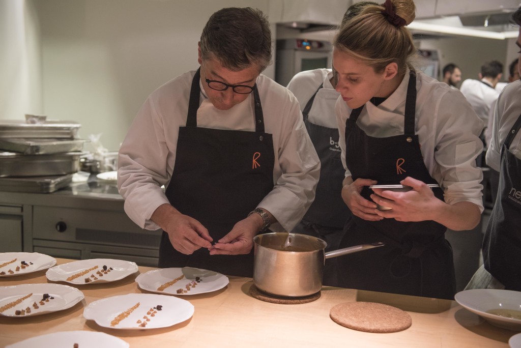 Joan Roca and the El Celler de Can Roca team (Photo by Miguel Toña - MTVisuals) 