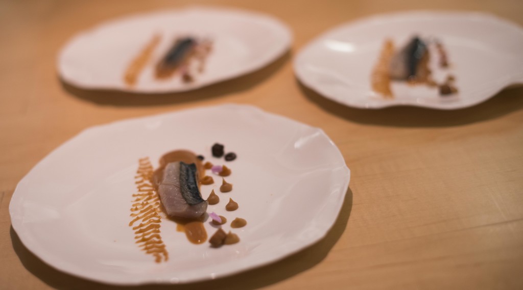 Another one from Joan Roca/ El Celler de Can Roca: Mackerel with tempeh of "ganxet" beans, which had hints of Indonesian flavors (Photo by Miguel Toña - MTVisuals)