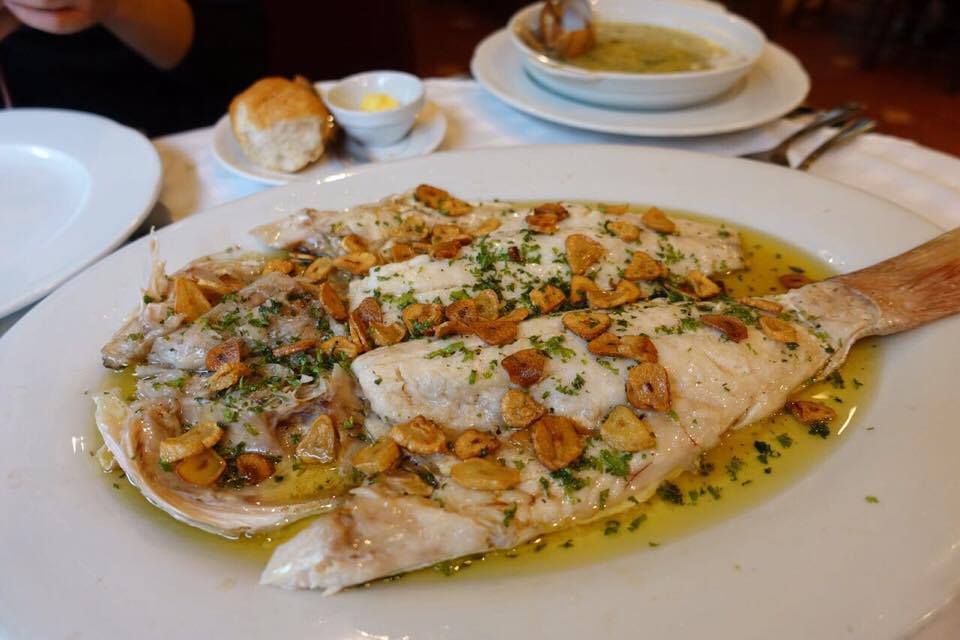 Besugo a la Oriotarria: Baked Sea Bream in EVO and garlic (Photo by Jin Perez)