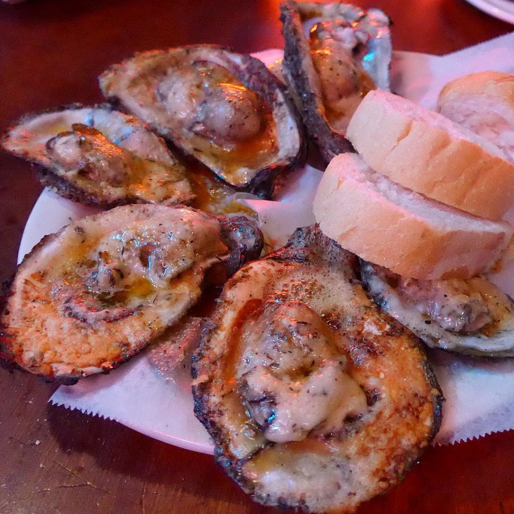 Effing freakin' AMAZING sizzling chargrilled oysters at Acme, topped with herbed butter and cheese. Effff. So. Freaking goooood. Worth. Every. Carb.