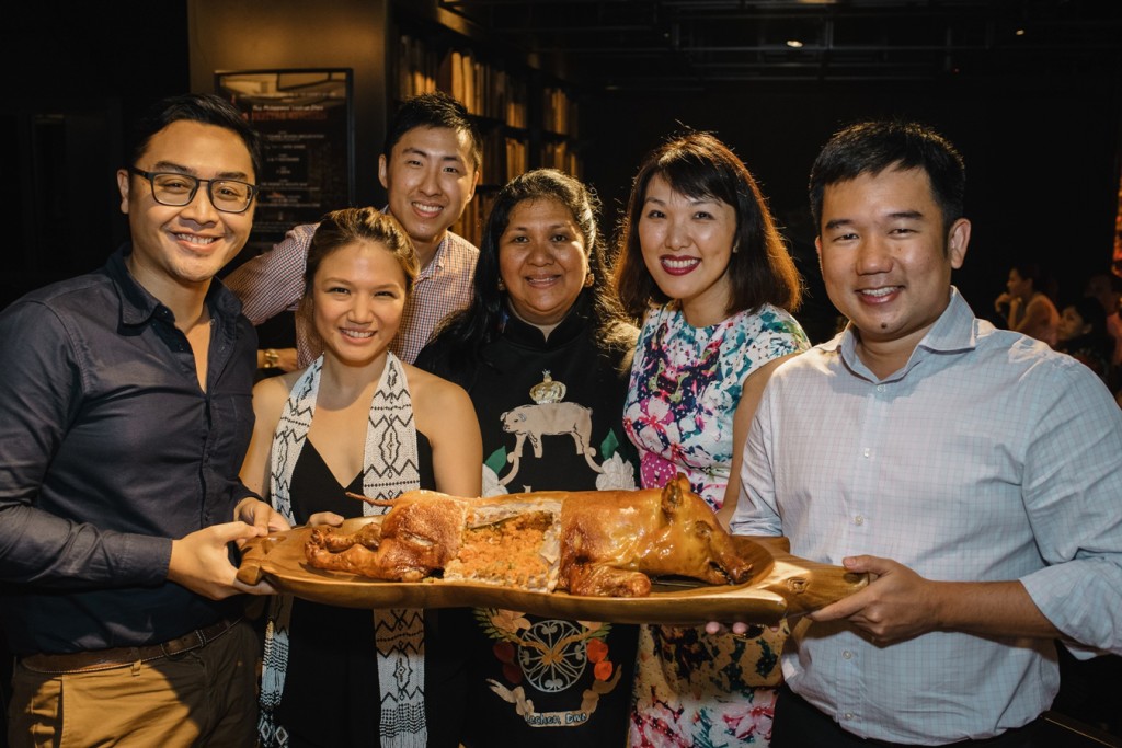 Dedet and I with Lesley Tan (who's now director of comms at Shangri-La Singapore!), Bino Chua (also known as Iwanderrr) and Paolo of Random Republika
